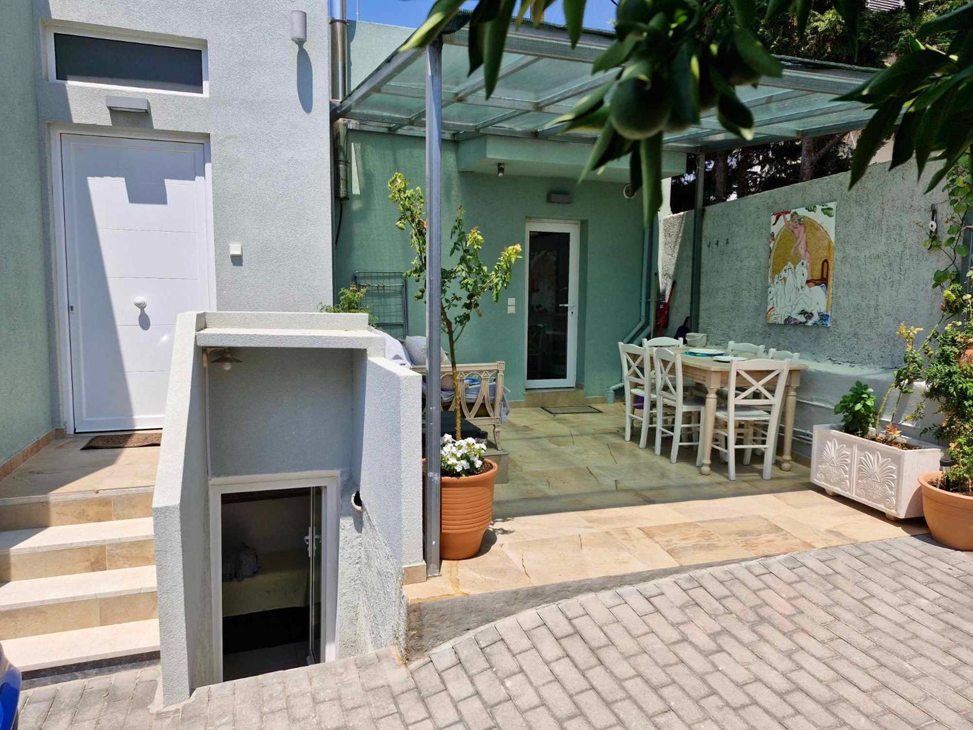 Casa Zervos - Abode Of Light * Loutraki (Corinthia)